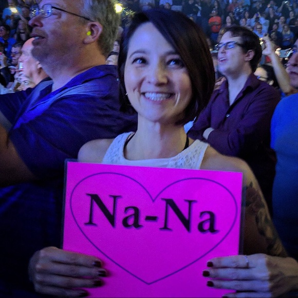 Meet your Posher, Lindsay - Picture 1 of 7